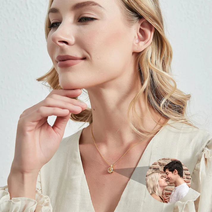 Estuche Rosa Eterna – Collar Eco del Tiempo con Foto Personalizada