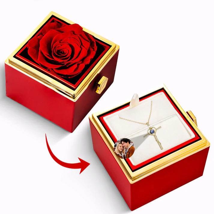 Estuche Rosa Eterna – Collar Cruz de Jesús con Foto Personalizada
